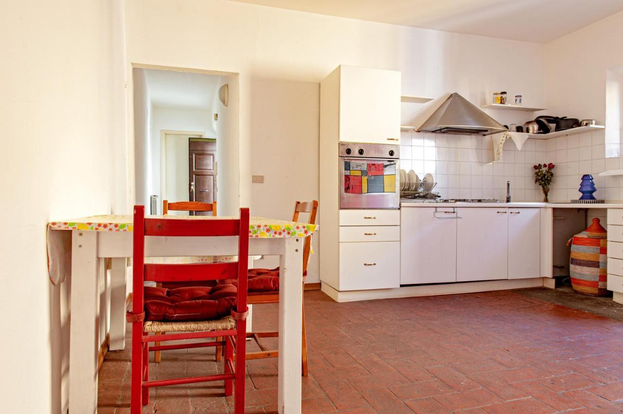 A Due Passi Dal Centro Apartman Pisa Kültér fotó
